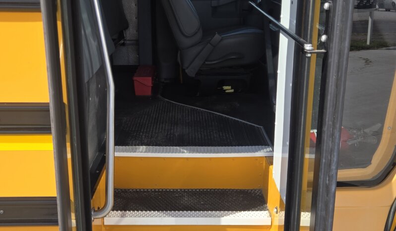 2019 Chevrolet G4500 Collins 29Pass (15Kmi) full