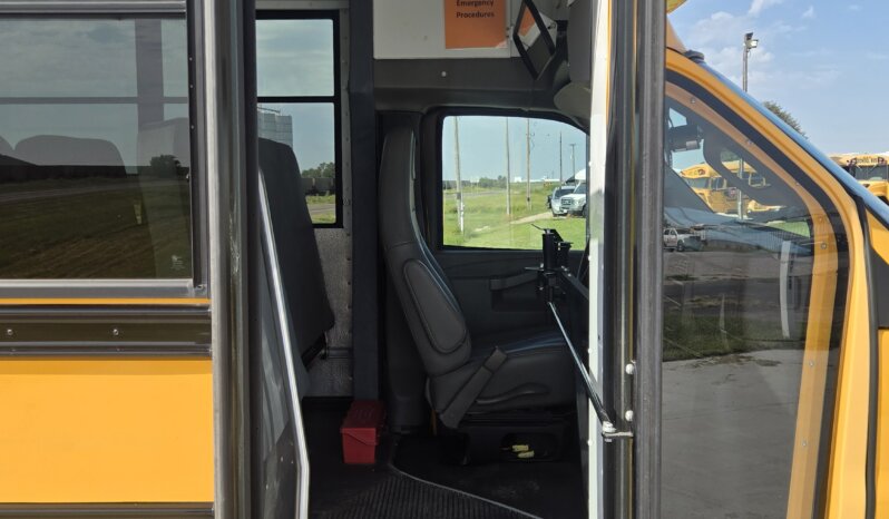 2019 Chevrolet G4500 Collins 29Pass (15Kmi) full