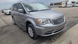 2016 Chrysler Town & Country Touring Wheelchair Accessibility Conv.
