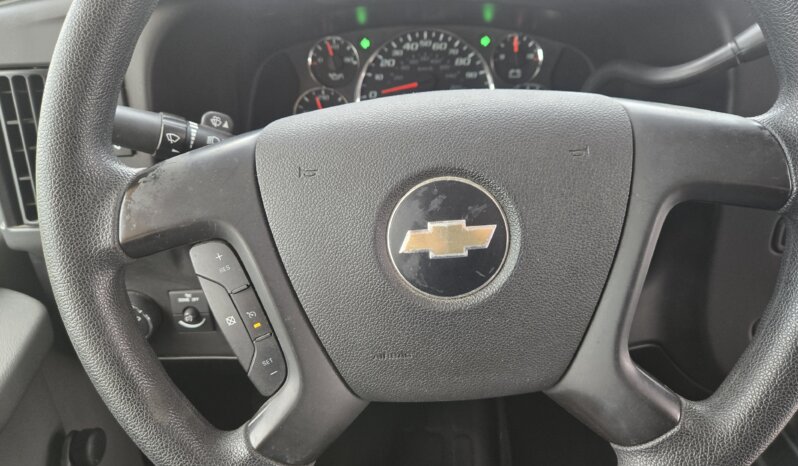 2009 Chevrolet Express G3500 Collins Yellow Bus (LOW MI 42K) full