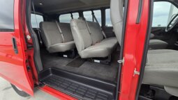2017 Chevrolet Express 2500 8pass/ 33kmi. full