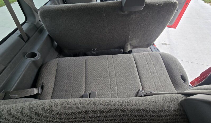2017 Chevrolet Express 2500 8pass/ 33kmi. full