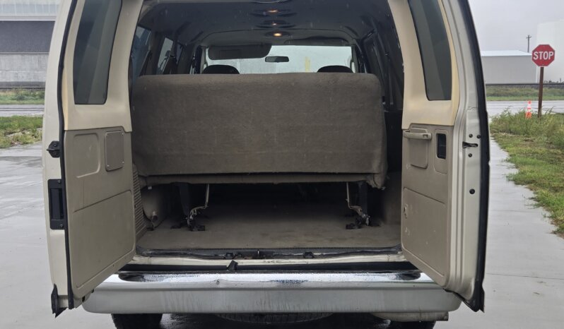 2007 Ford E350 XLT Superduty 11 Pass Van full