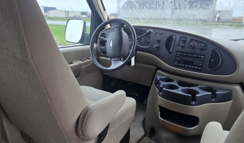2007 Ford E350 XLT Superduty 11 Pass Van full