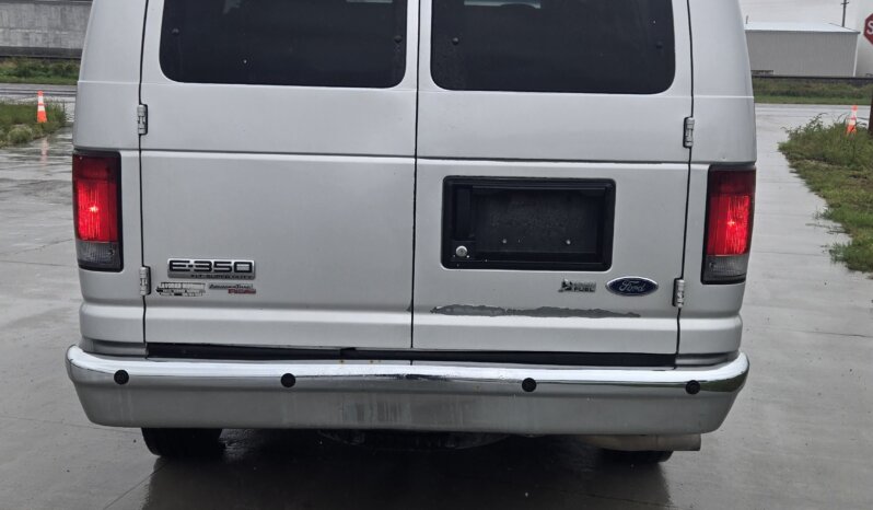2009 Ford E350 XLT Superduty 11/pass Van full