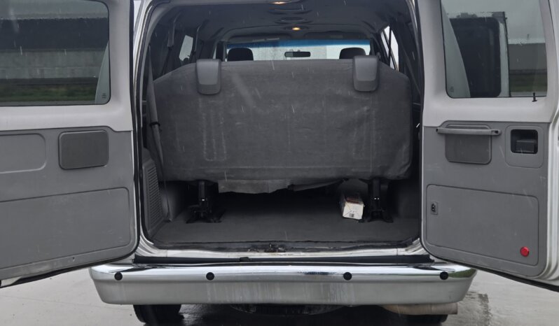 2009 Ford E350 XLT Superduty 11/pass Van full