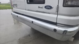 2009 Ford E350 XLT Superduty 11/pass Van full