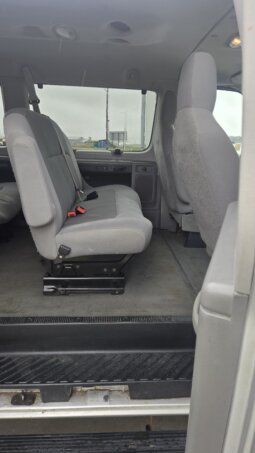 2009 Ford E350 XLT Superduty 11/pass Van full