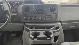 2009 Ford E350 XLT Superduty 11/pass Van full