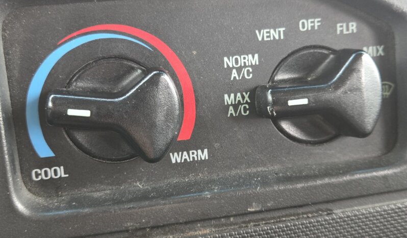 2009 Ford E350 XLT Superduty 11/pass Van full