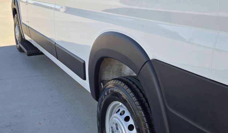 2025 RAM PROMASTER 2500 9+1/passenger NEW! full