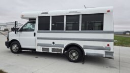 2022 Chevrolet Thomas Minotour Non CDL 14pass- Low Miles 76K full