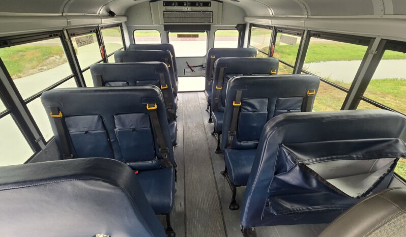 2022 Chevrolet Thomas Minotour Non CDL 14pass- Low Miles 76K full