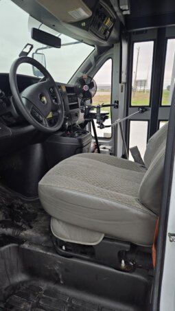 2022 Chevrolet Thomas Minotour Non CDL 14pass- Low Miles 76K full