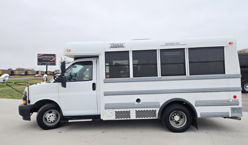 2022 Chevrolet Thomas Minotour (NON CDL) 14pass & Only 75Kmiles full