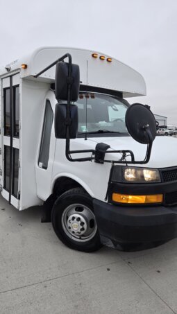 2022 Chevrolet Thomas Minotour (NON CDL) 14pass & Only 75Kmiles full