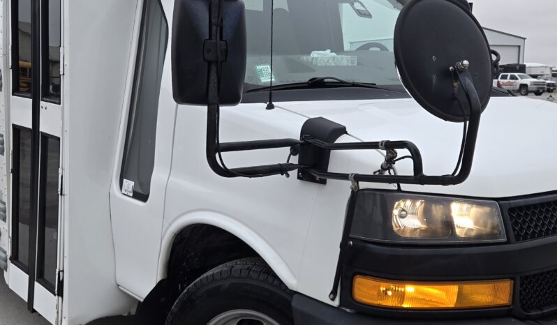 2022 Chevrolet Thomas Minotour (NON CDL) 14pass & Only 75Kmiles full