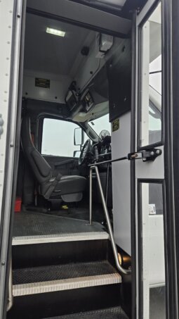 2022 Chevrolet Thomas Minotour (NON CDL) 14pass & Only 75Kmiles full