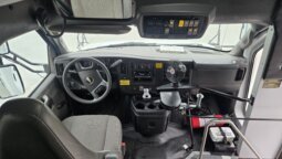 2022 Chevrolet Thomas Minotour (NON CDL) 14pass & Only 75Kmiles full