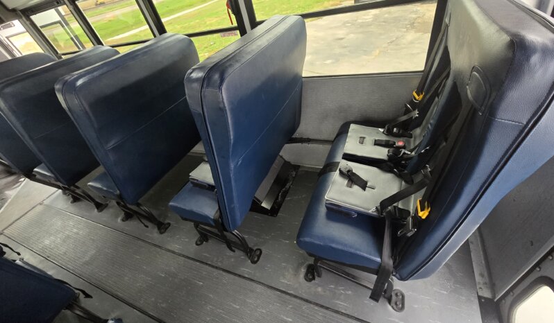 2022 Chevrolet Thomas Minotour (NON CDL) 14pass & Only 75Kmiles full
