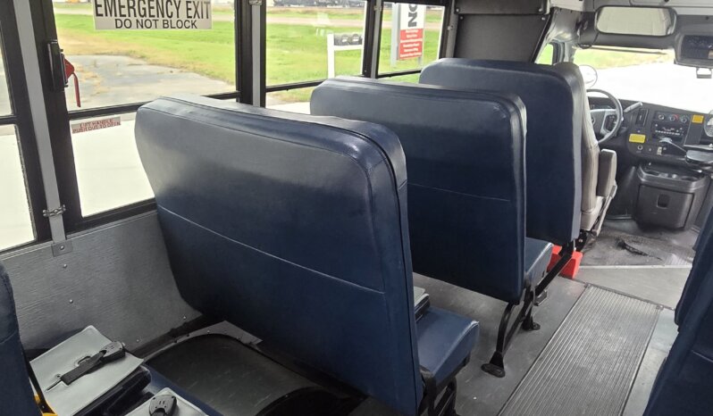 2022 Chevrolet Thomas Minotour (NON CDL) 14pass & Only 75Kmiles full