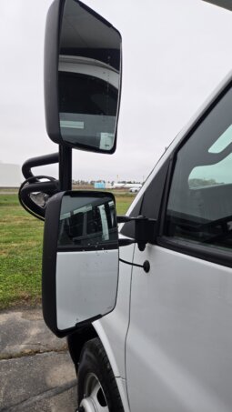 2022 Chevrolet Thomas Minotour (NON CDL) 14pass & Only 75Kmiles full